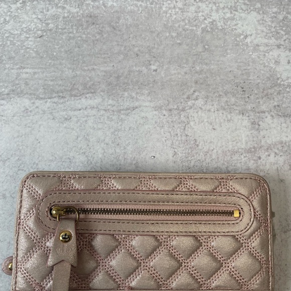 Juicy couture pink shimmer wallet with black and white polka dot details inside - Picture 12 of 13